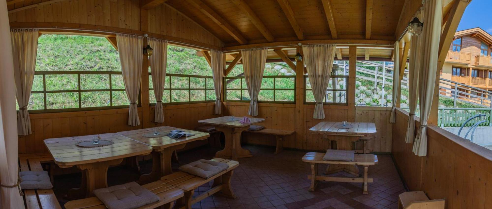 Hotel Garni Sant'Antonio Con Spa Madonna di Campiglio Exterior photo